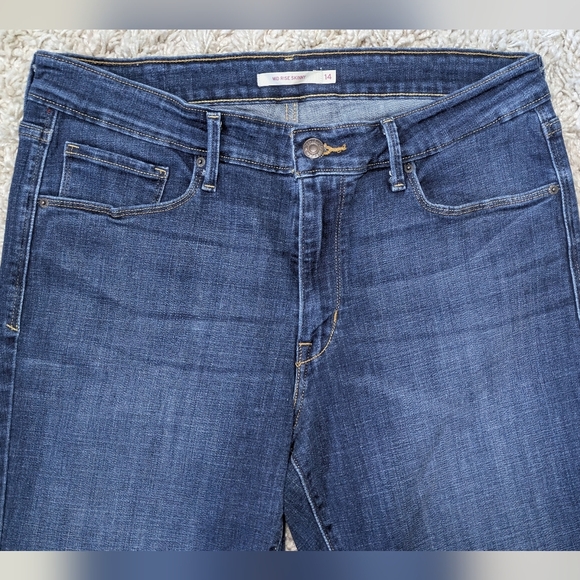 Levi's Women's Mid Rise Straight Leg Blue Jeans, Size 14 - Picture 3 of 5